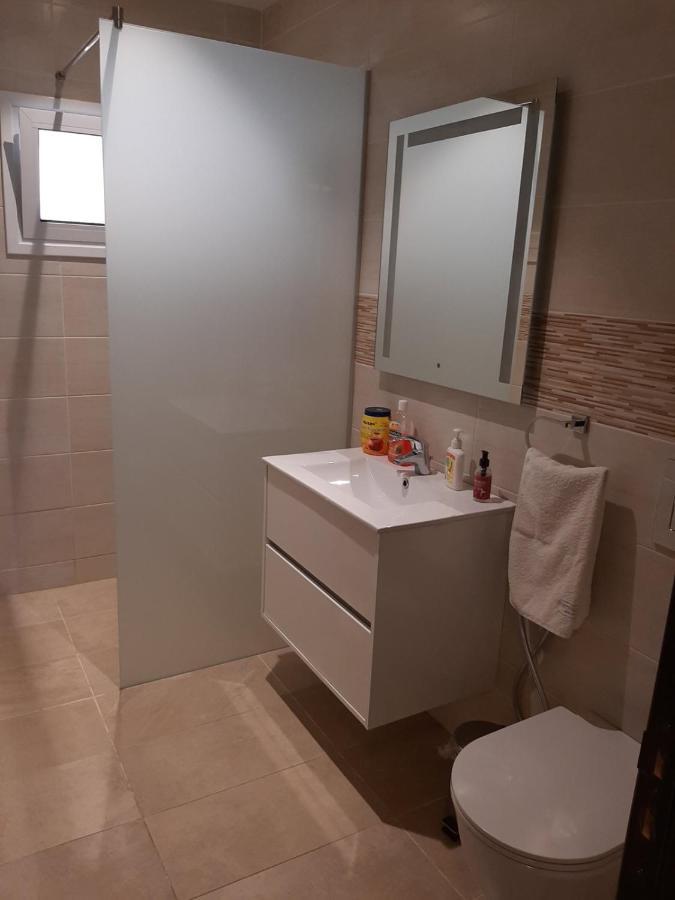 2 Bedroom Apartment-Mediterranean Type Paphos Exterior foto